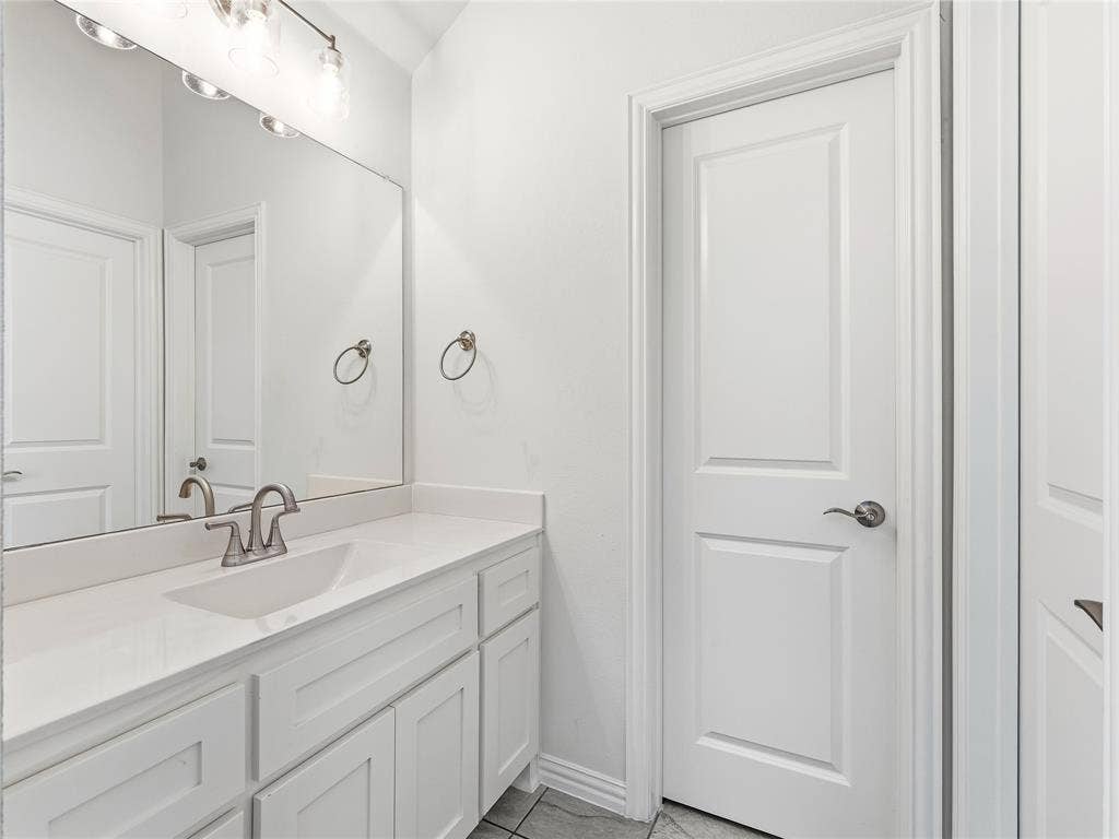 913 Peabody Drive, McKinney, TX 75071 913 Peabody Drive, McKinney, TX 75071