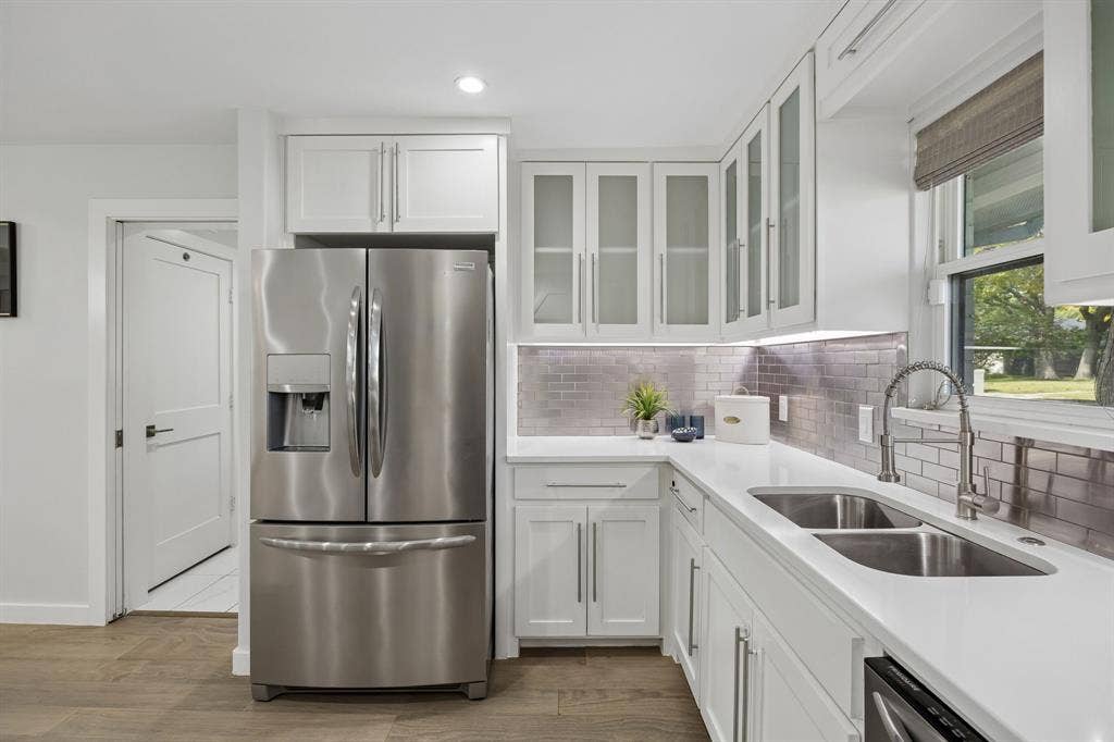 7986 Briaridge Road, Dallas, TX 75248 7986 Briaridge Road, Dallas, TX 75248