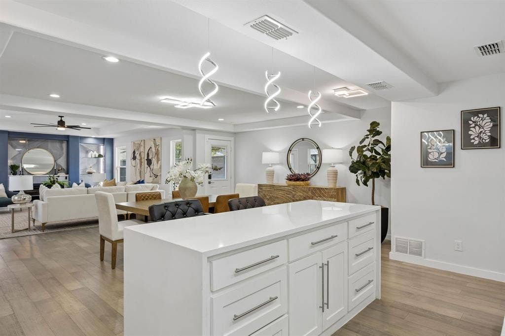 7986 Briaridge Road, Dallas, TX 75248 7986 Briaridge Road, Dallas, TX 75248