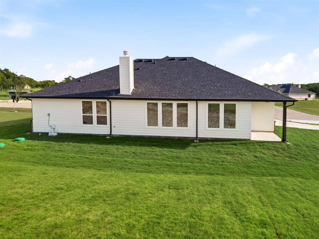 116 Park Hurst Drive, Boyd, TX 76023