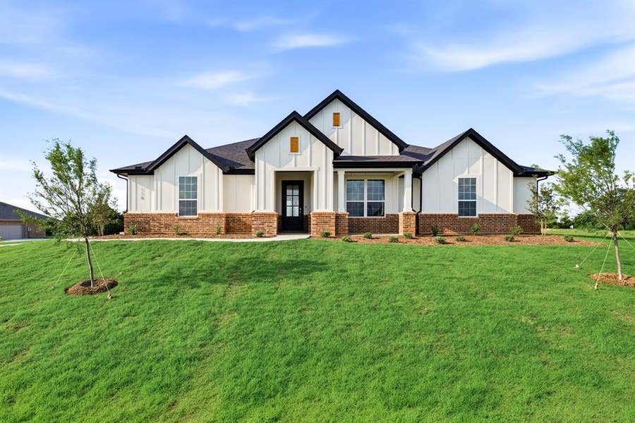 Property photo for 116 Park Hurst Drive, Boyd, TX