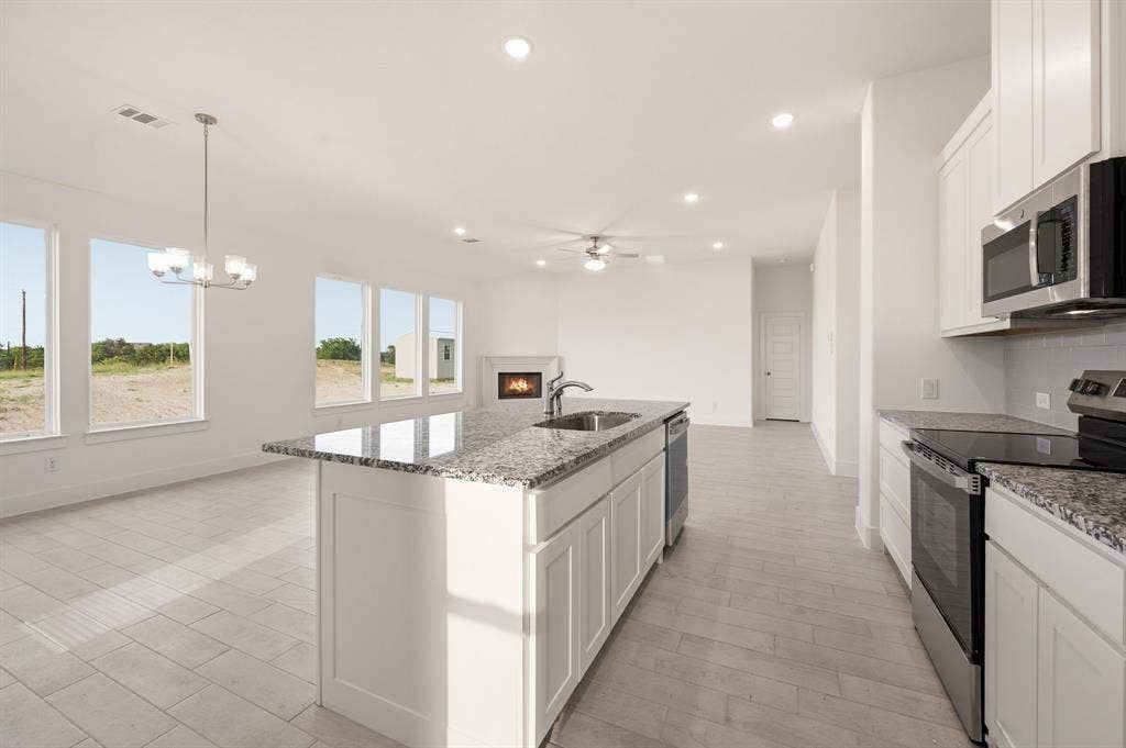 116 Park Hurst Drive, Boyd, TX 76023