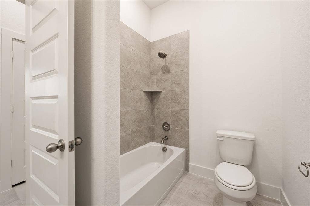 116 Park Hurst Drive, Boyd, TX 76023