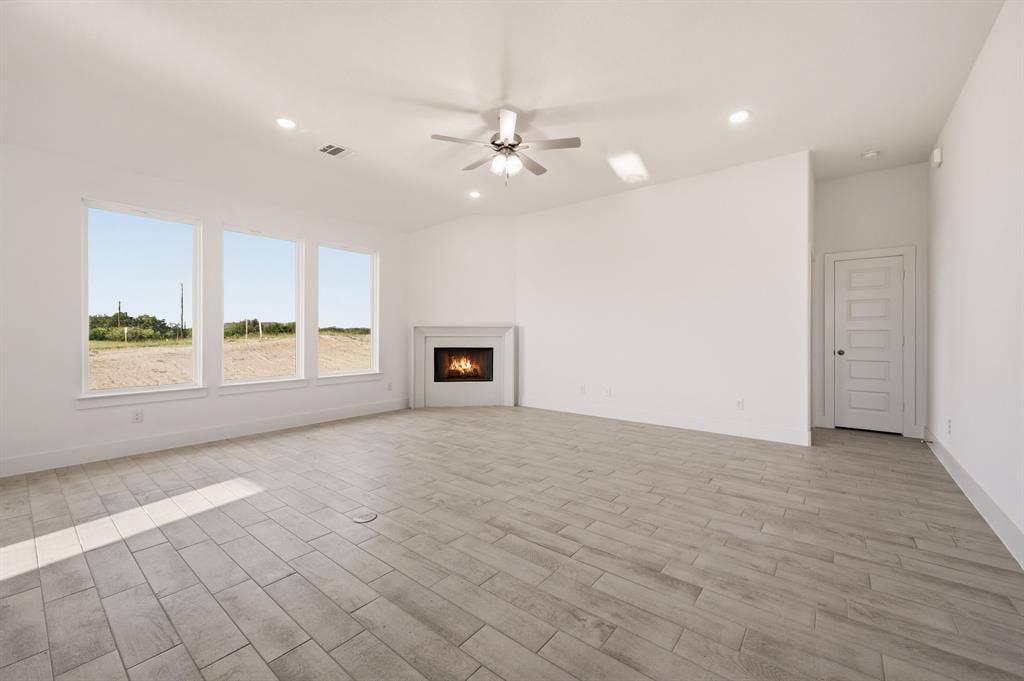 116 Park Hurst Drive, Boyd, TX 76023