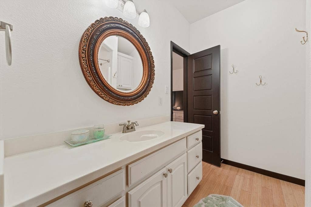2851 Coldwater Court, Midlothian, TX 76065