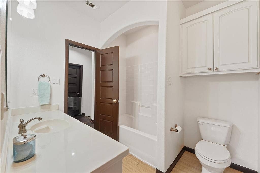 2851 Coldwater Court, Midlothian, TX 76065