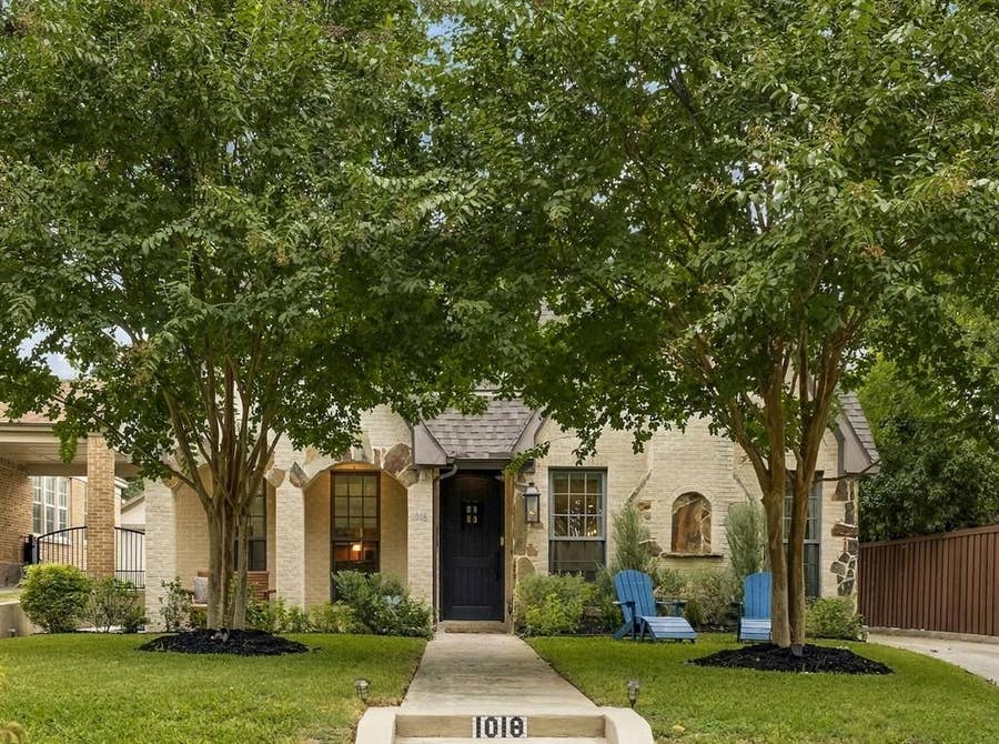 Property photo for 1018 Clermont Avenue, Dallas, TX
