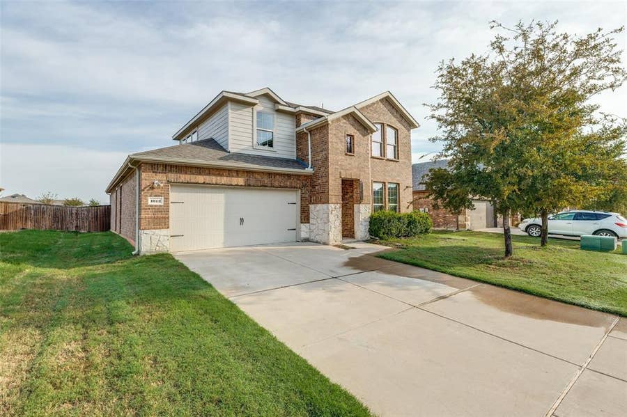 Property photo for 1012 Crepe Myrtle Lane, Anna, TX