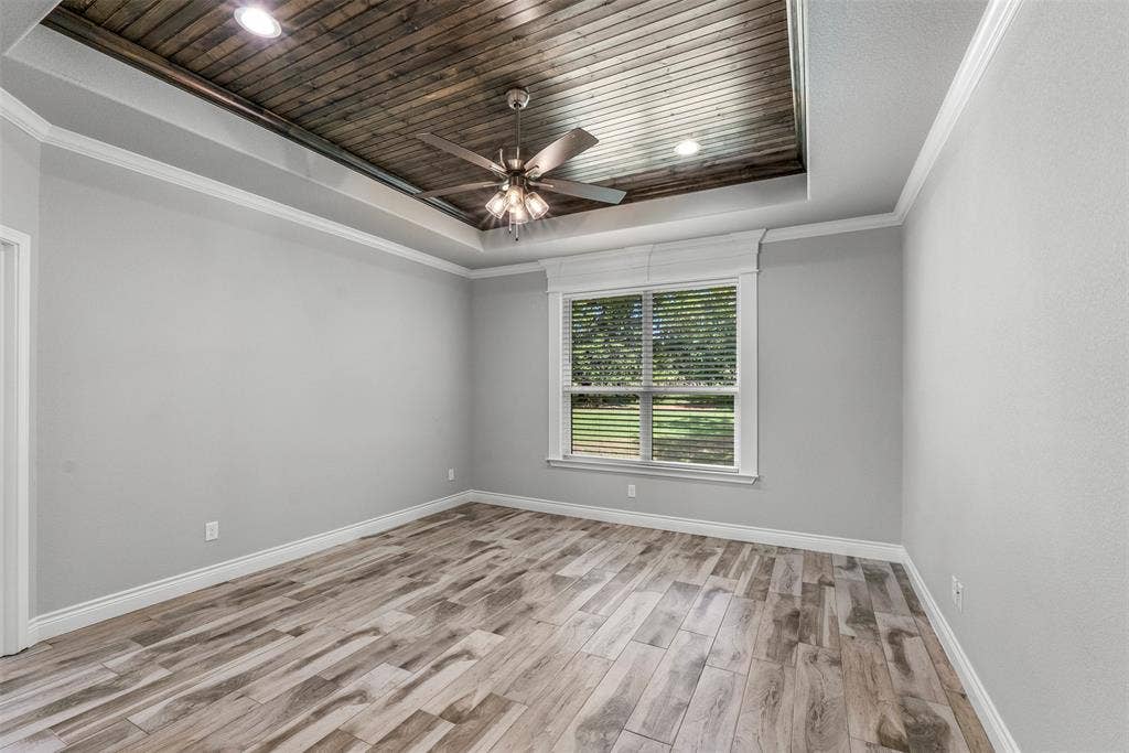 10301 Ravenswood Road, Granbury, TX 76049 Primary Bedroom