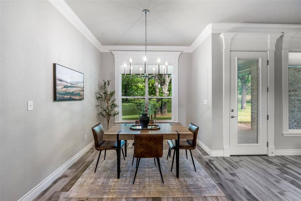 10301 Ravenswood Road, Granbury, TX 76049 Dining