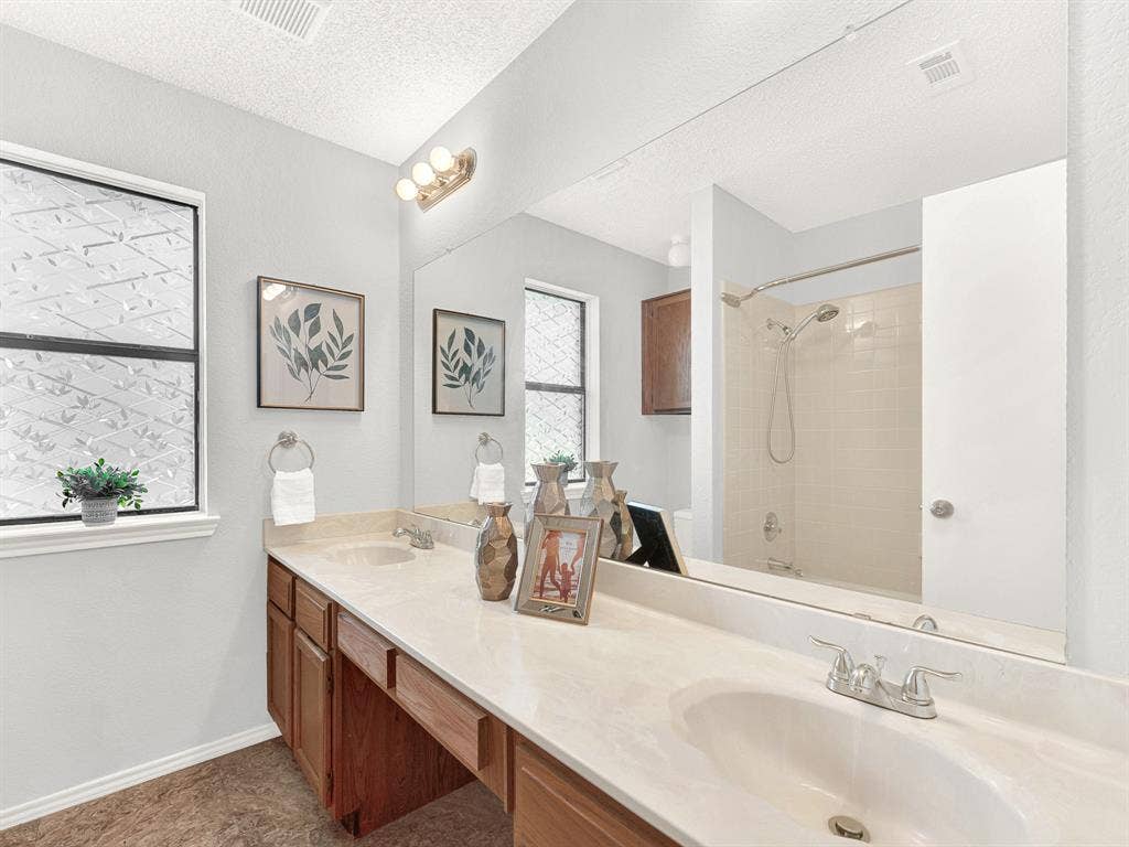 3419 Orchid Lane, Rowlett, TX 75089 3419 Orchid Lane, Rowlett, TX 75089