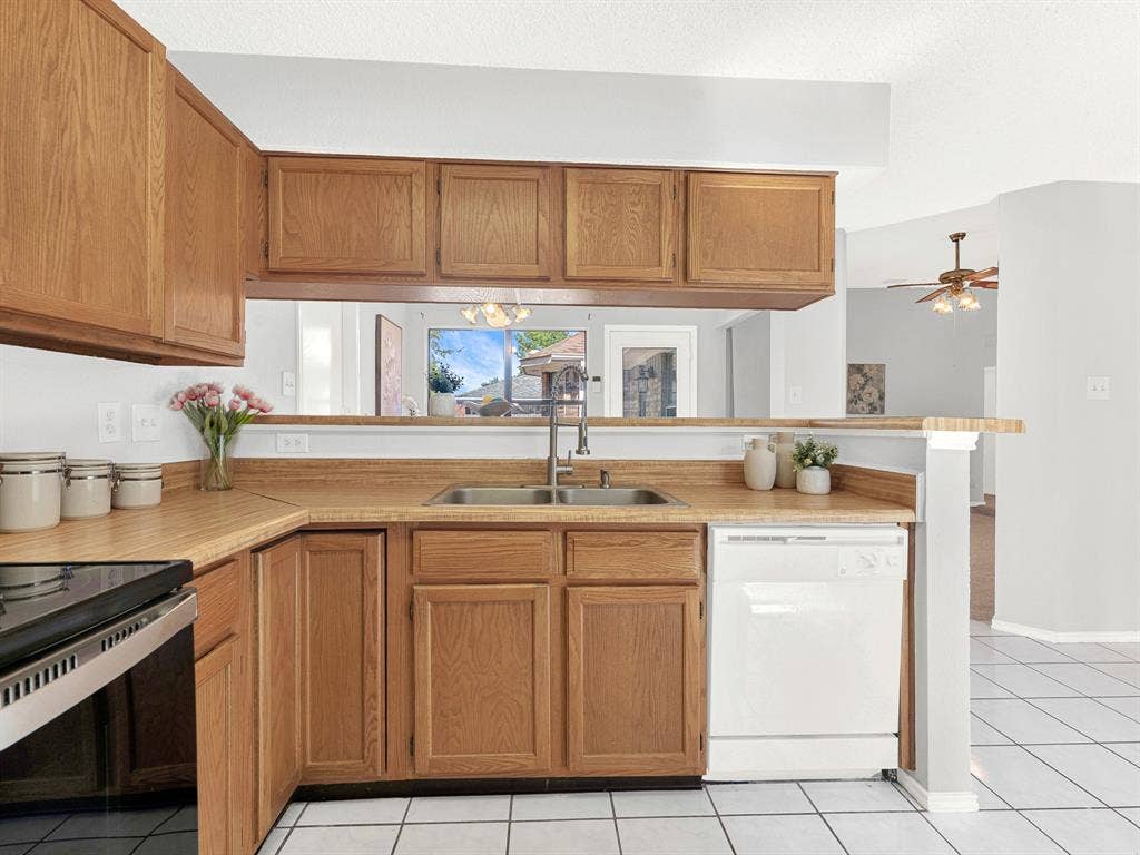 3419 Orchid Lane, Rowlett, TX 75089 3419 Orchid Lane, Rowlett, TX 75089