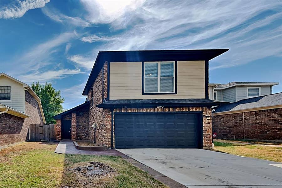 Property photo for 1370 Chinaberry Drive, Lewisville, TX