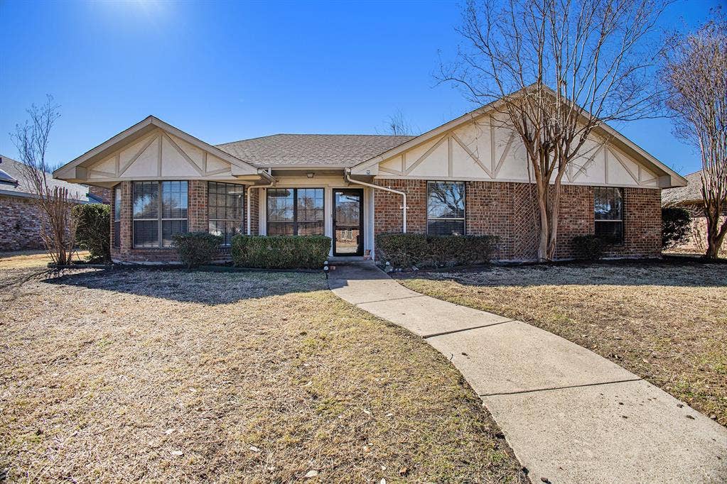 3204 Anchor Drive, Plano, TX 75023 3204 Anchor Drive, Plano, TX 75023