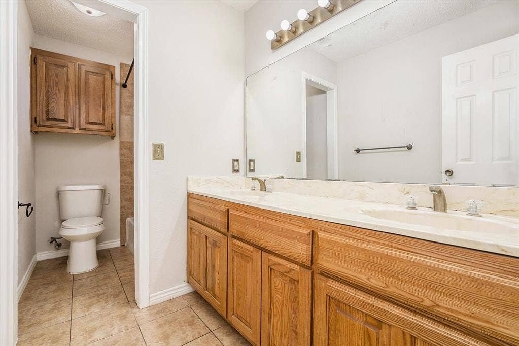 3204 Anchor Drive, Plano, TX 75023 3204 Anchor Drive, Plano, TX 75023
