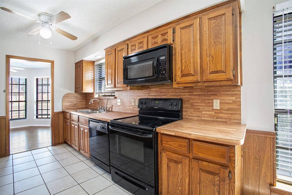 3204 Anchor Drive, Plano, TX 75023 3204 Anchor Drive, Plano, TX 75023