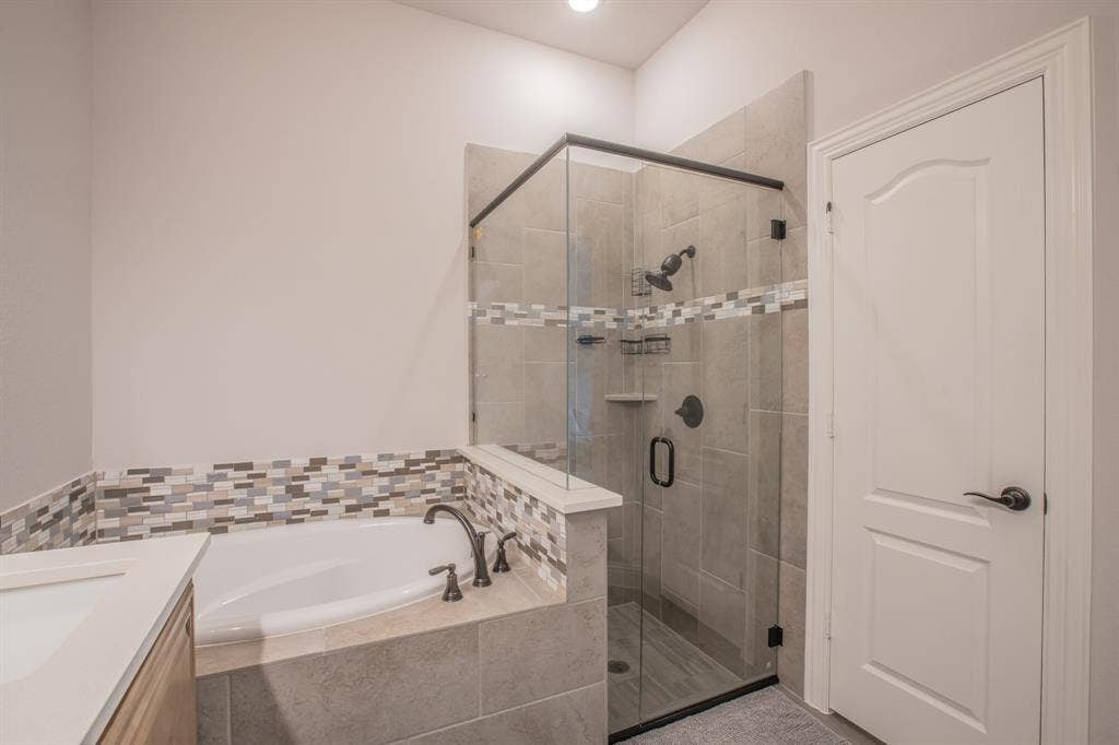 2408 Rileigh Lane, Mansfield, TX 76063