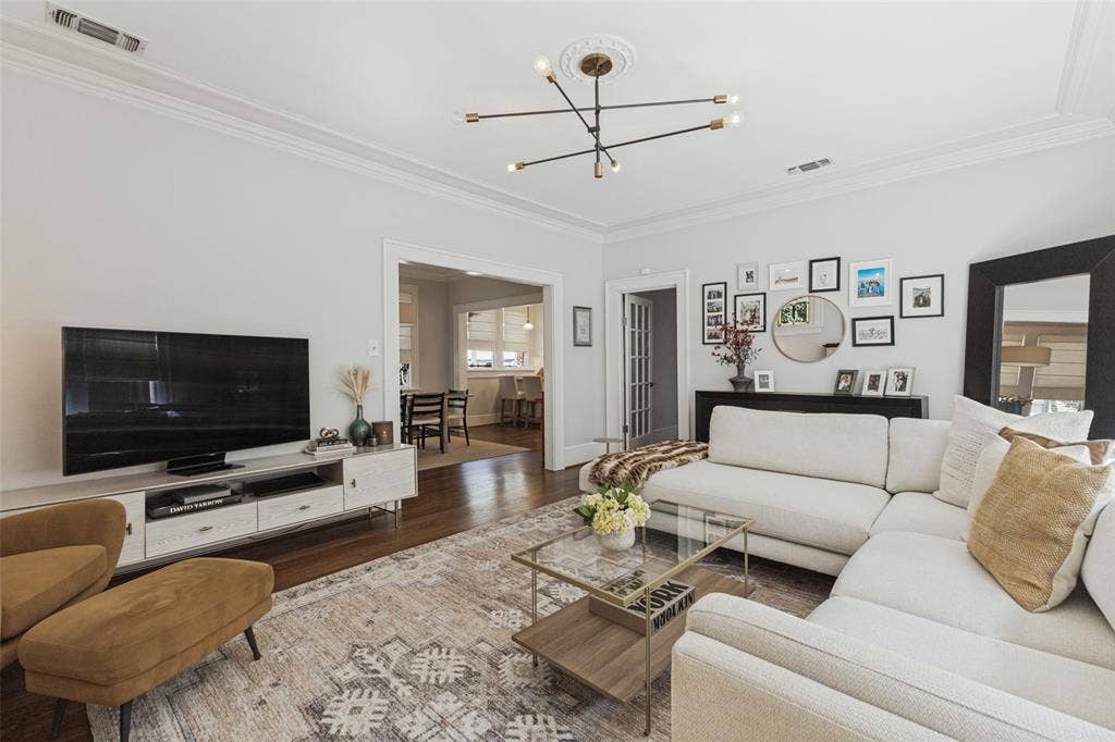 5227 Goodwin Avenue, Dallas, TX 75206 5227 Goodwin Avenue, Dallas, TX 75206