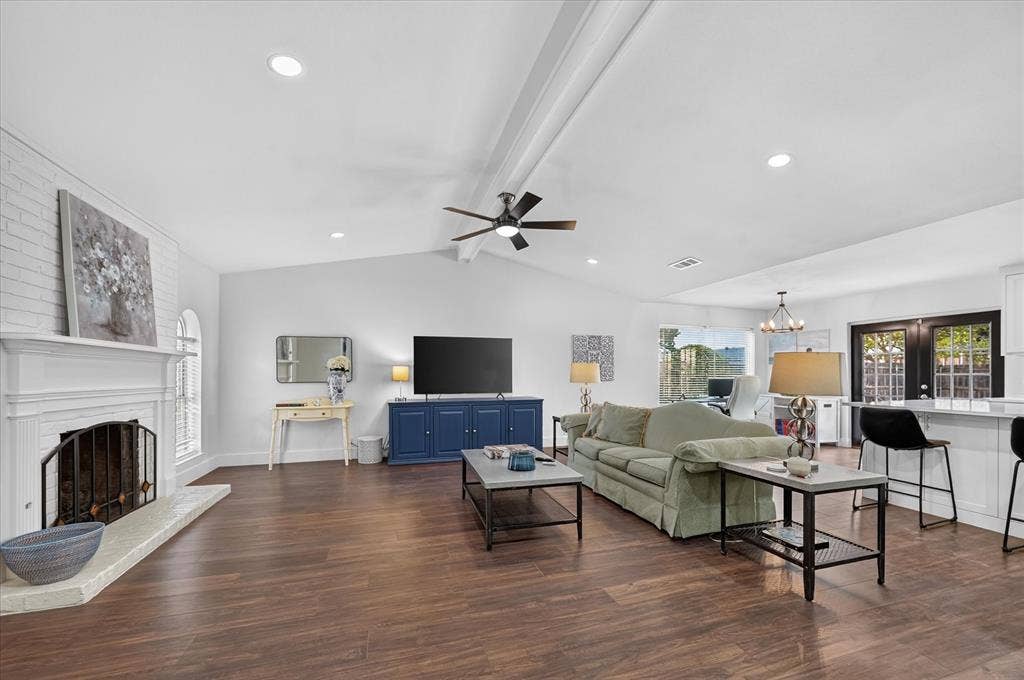 1813 Tulane Drive, Richardson, TX 75081 Open family living