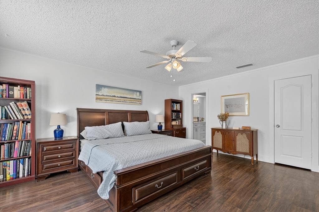 1813 Tulane Drive, Richardson, TX 75081 Primary bedroom with walk in closet and nice natural light