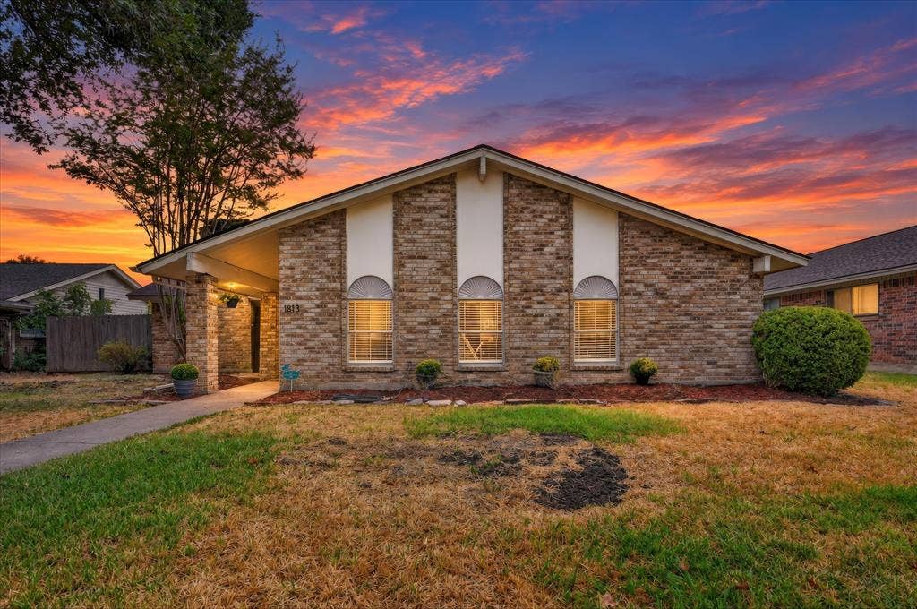 1813 Tulane Drive, Richardson, TX 75081 Welcome to 1813 Tulane