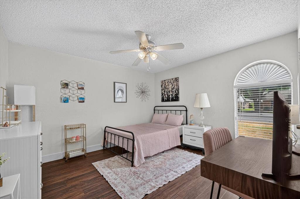 1813 Tulane Drive, Richardson, TX 75081 3rd bedroom with nice window