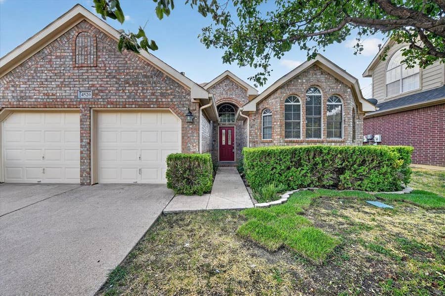 Property photo for 4520 Angelina Way, Fort Worth, TX