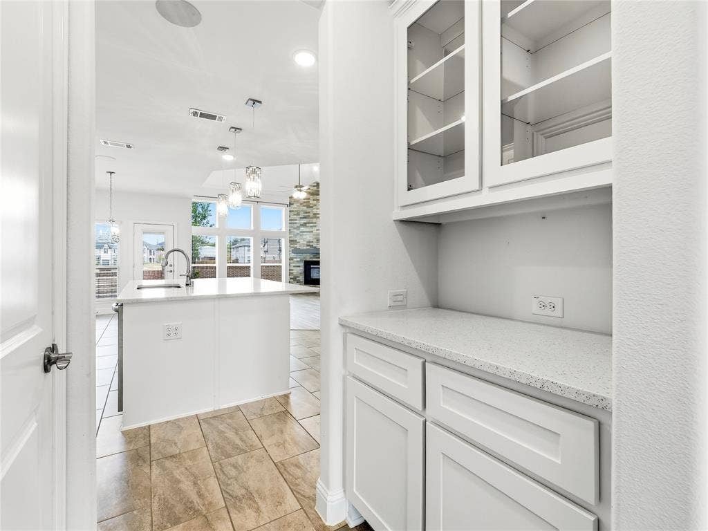 913 Peabody Drive, McKinney, TX 75071 913 Peabody Drive, McKinney, TX 75071