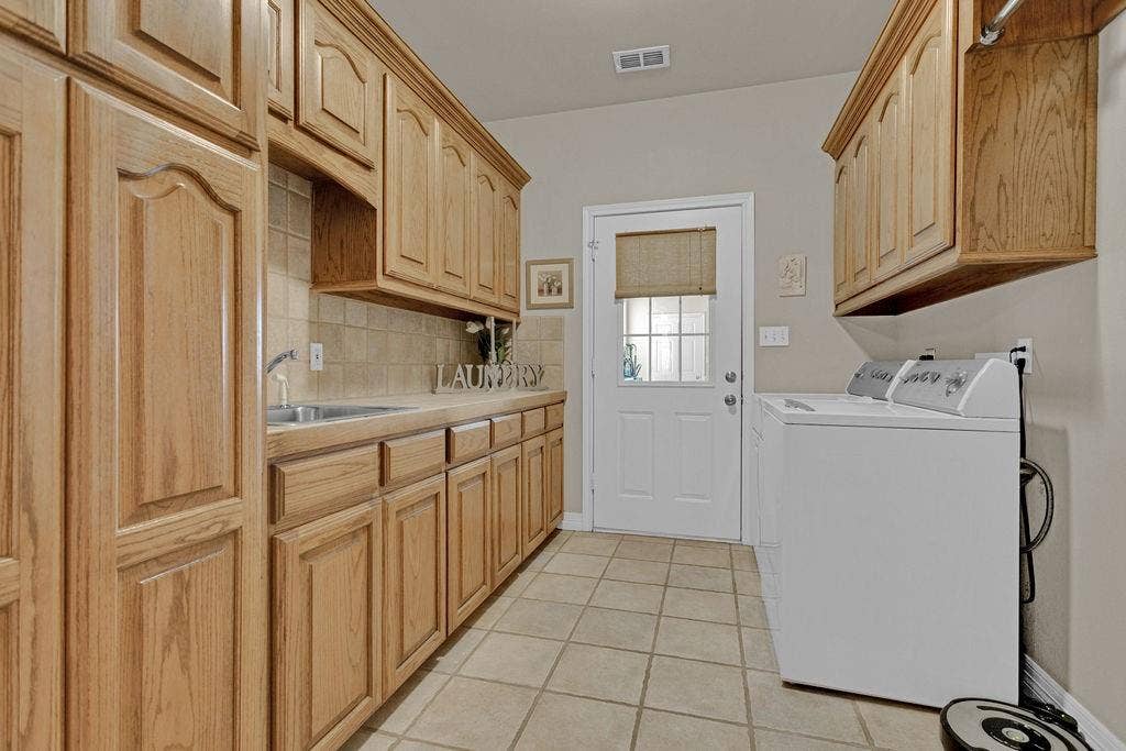 209 Clubview, Hideaway, TX 75771