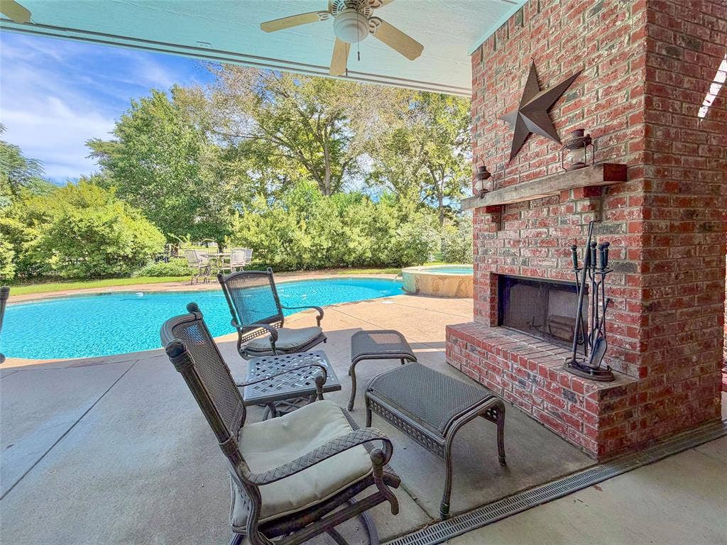 209 Clubview, Hideaway, TX 75771