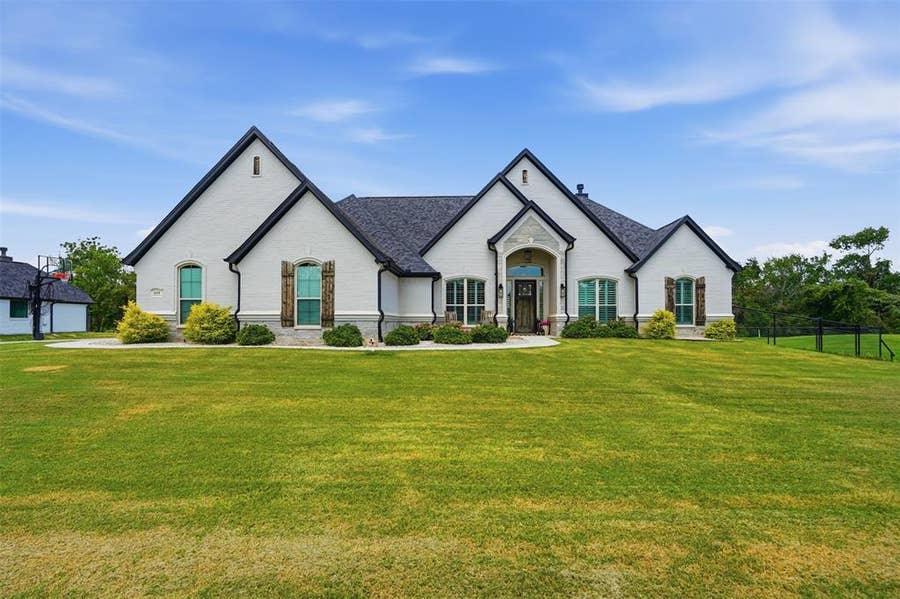 Property photo for 655 Winkler Way, Springtown, TX