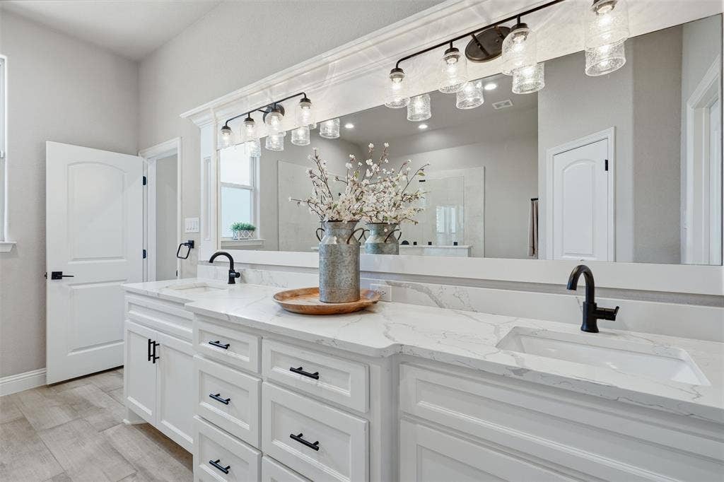 655 Winkler Way, Springtown, TX 76082 655 Winkler Way, Springtown, TX 76082