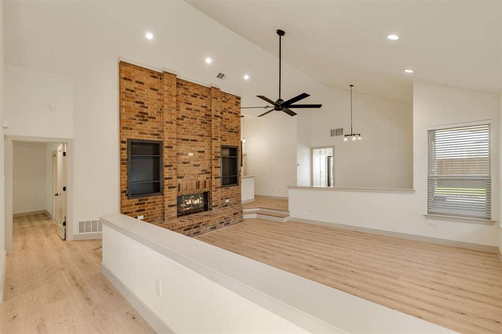 16726 Cleary Circle, Dallas, TX 75248