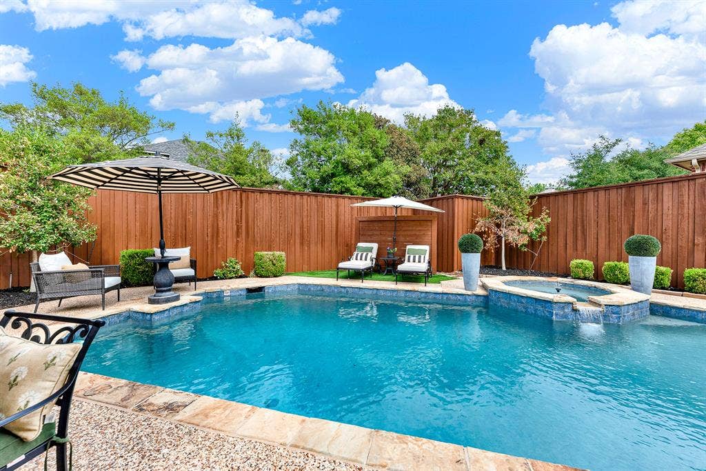 6429 GLENHOLLOW Drive, Plano, TX 75093 6429 GLENHOLLOW Drive, Plano, TX 75093