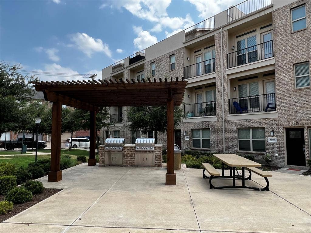 1319 Rancho Mirage Drive, Dallas, TX 75204 1319 Rancho Mirage Drive, Dallas, TX 75204
