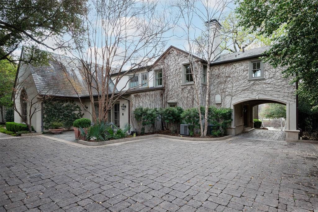 4320 Saint Johns Drive, Highland Park, TX 75205 4320 Saint Johns Drive, Highland Park, TX 75205