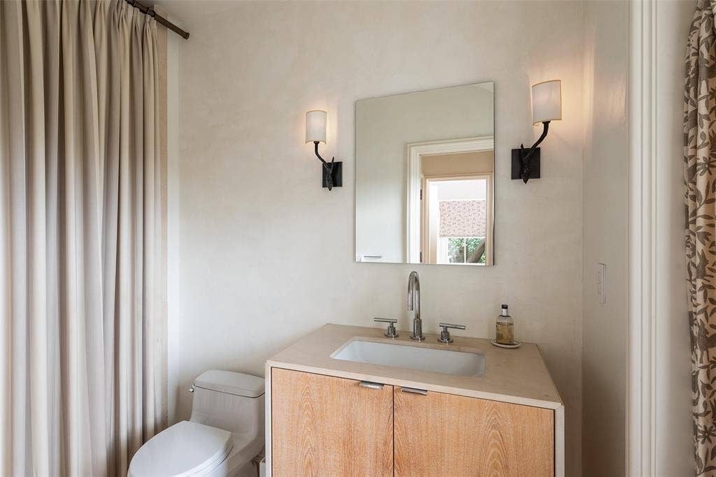 4320 Saint Johns Drive, Highland Park, TX 75205 4320 Saint Johns Drive, Highland Park, TX 75205
