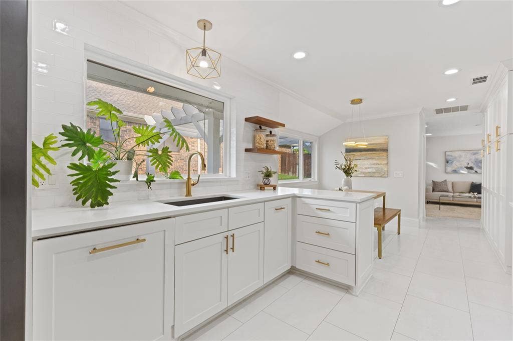 3549 Arbuckle Drive, Plano, TX 75075 3549 Arbuckle Drive, Plano, TX 75075