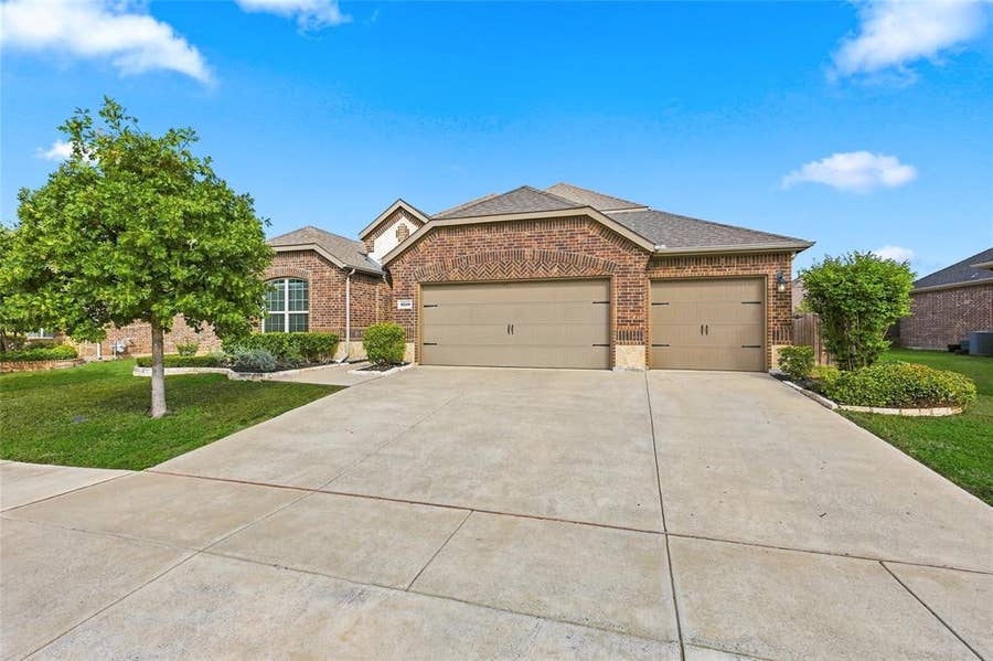 Property photo for 3219 Permian Drive, Heath, TX