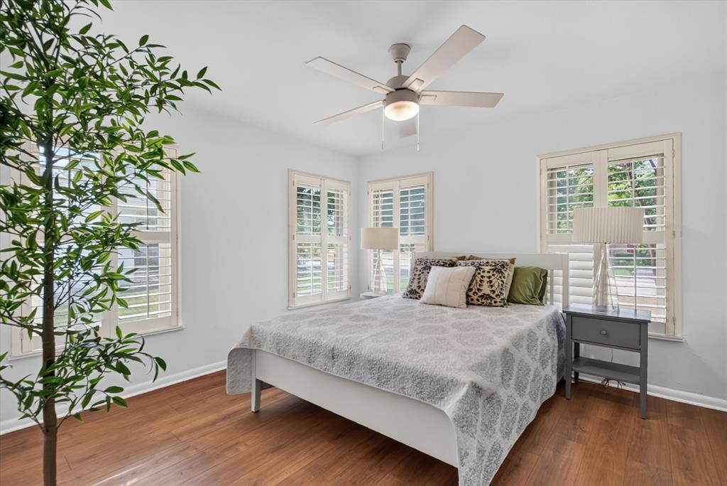 9823 Limerick Drive, Dallas, TX 75218 9823 Limerick Drive, Dallas, TX 75218