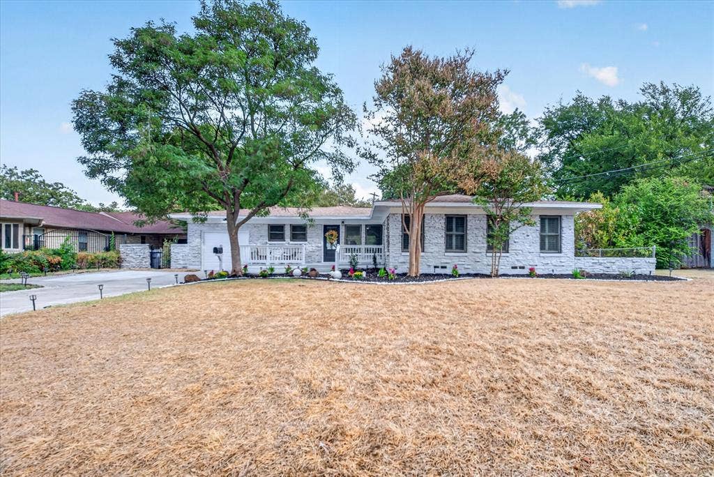 9823 Limerick Drive, Dallas, TX 75218 9823 Limerick Drive, Dallas, TX 75218