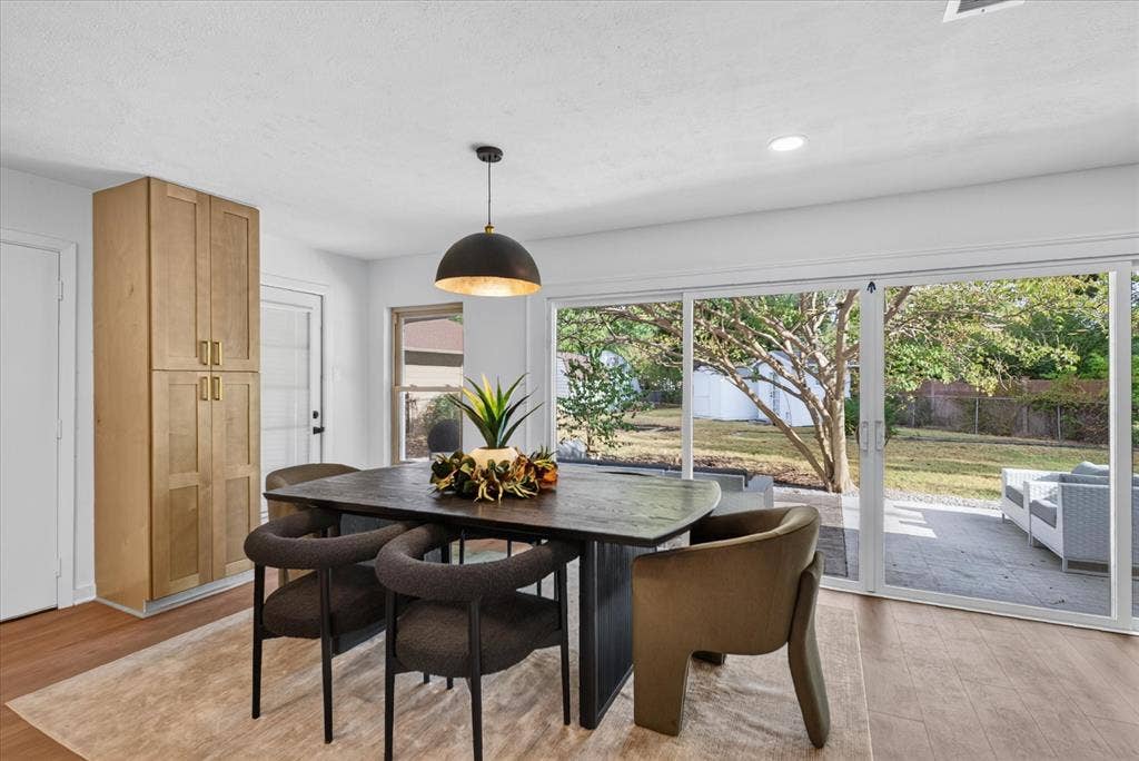 9823 Limerick Drive, Dallas, TX 75218 9823 Limerick Drive, Dallas, TX 75218
