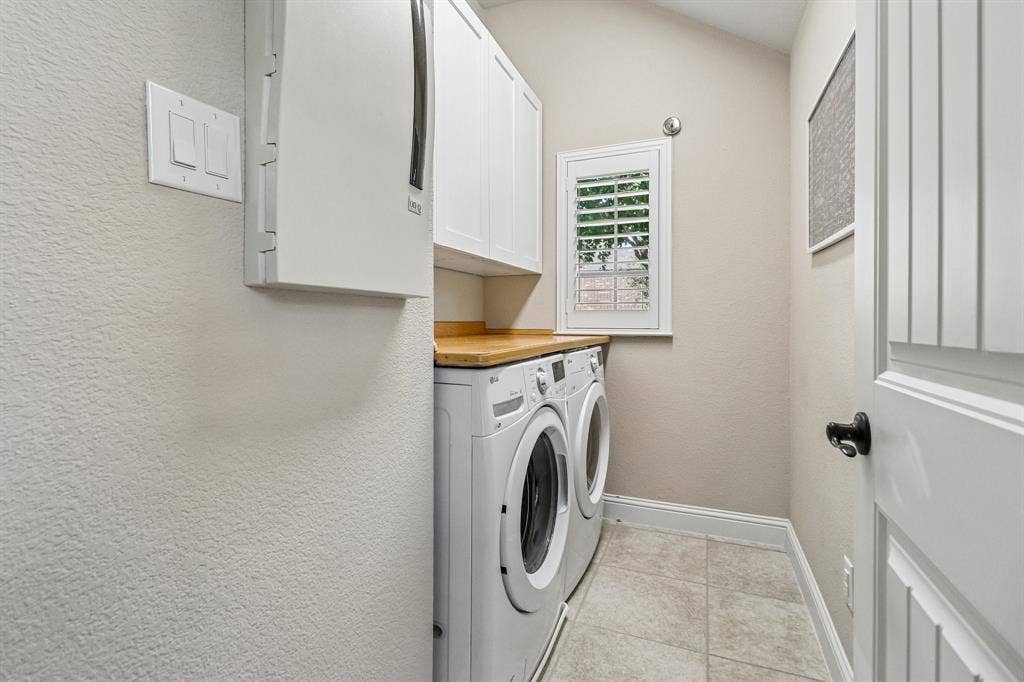816 Wiltshire Boulevard, Lewisville, TX 75056 Laundry Room