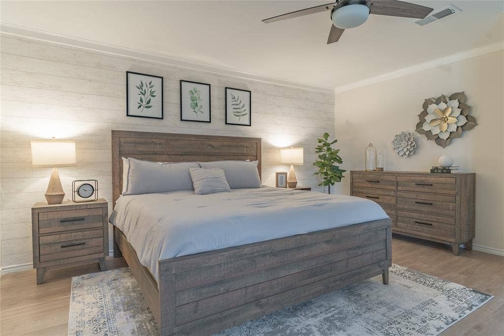 1011 Wimbledon Lane, Plano, TX 75075 Recessed lighting, crown molding, wood-finish flooring, and a ceiling fan with integrated lighting