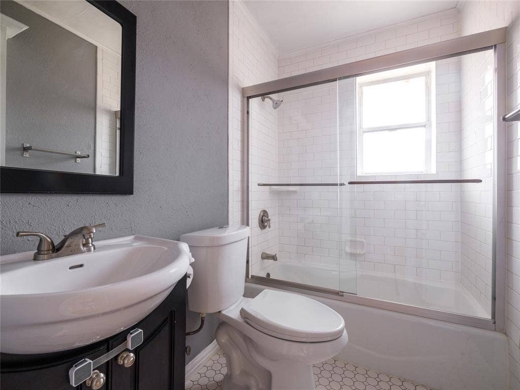 427 Rorary Drive, Richardson, TX 75081