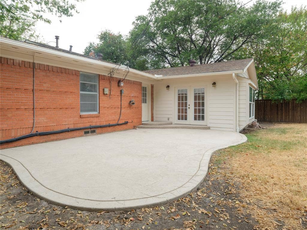427 Rorary Drive, Richardson, TX 75081