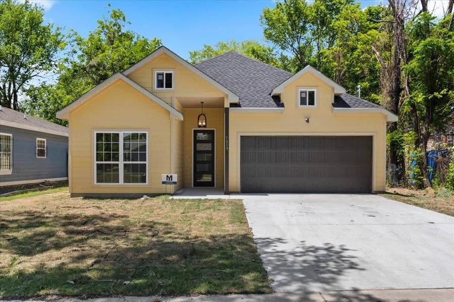 Property photo for 7919 N kiska Street, Dallas, TX