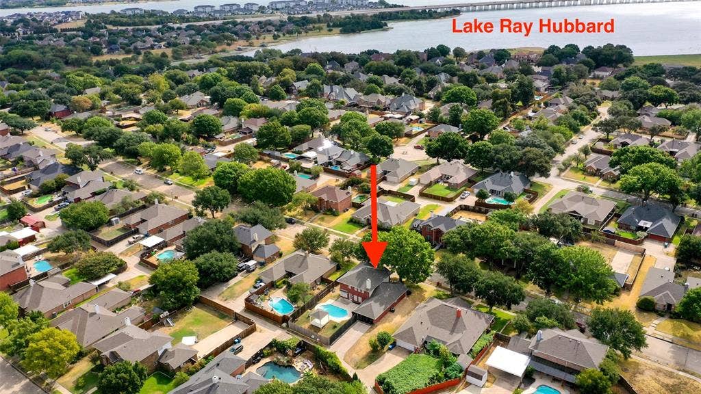 4005 Baywatch Drive, Rowlett, TX 75088 4005 Baywatch Drive, Rowlett, TX 75088