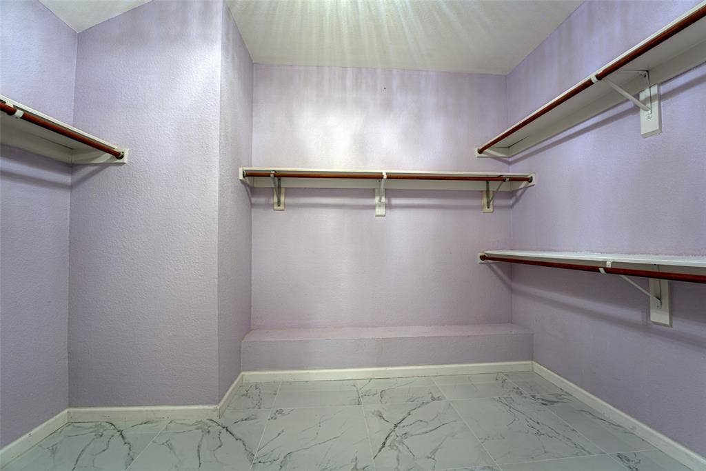 4005 Baywatch Drive, Rowlett, TX 75088 Huge Master Closet