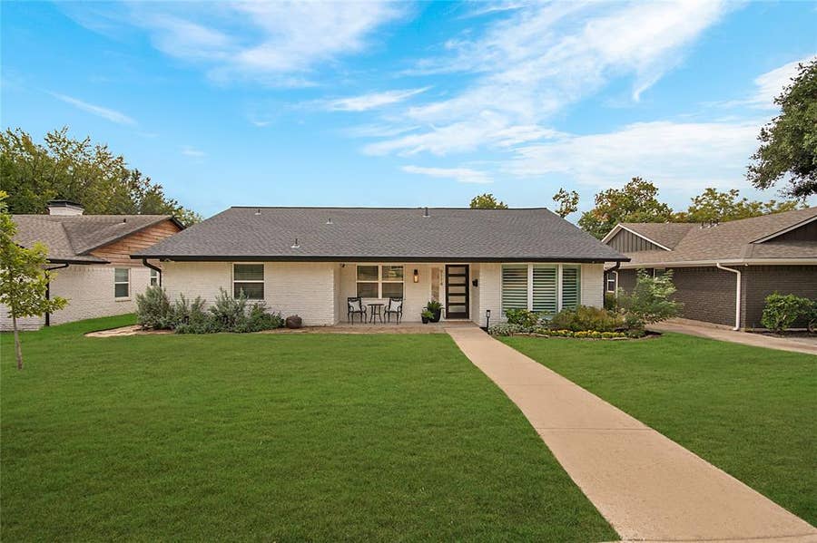 Property photo for 9114 Westglen Drive, Dallas, TX